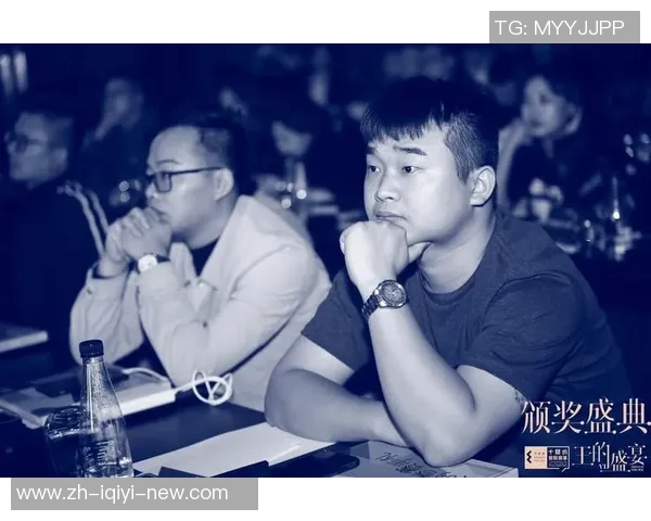 重庆篮球队的拼搏历程与荣耀时刻全景回顾 重庆篮球队的拼搏历程与荣耀时刻全景回顾